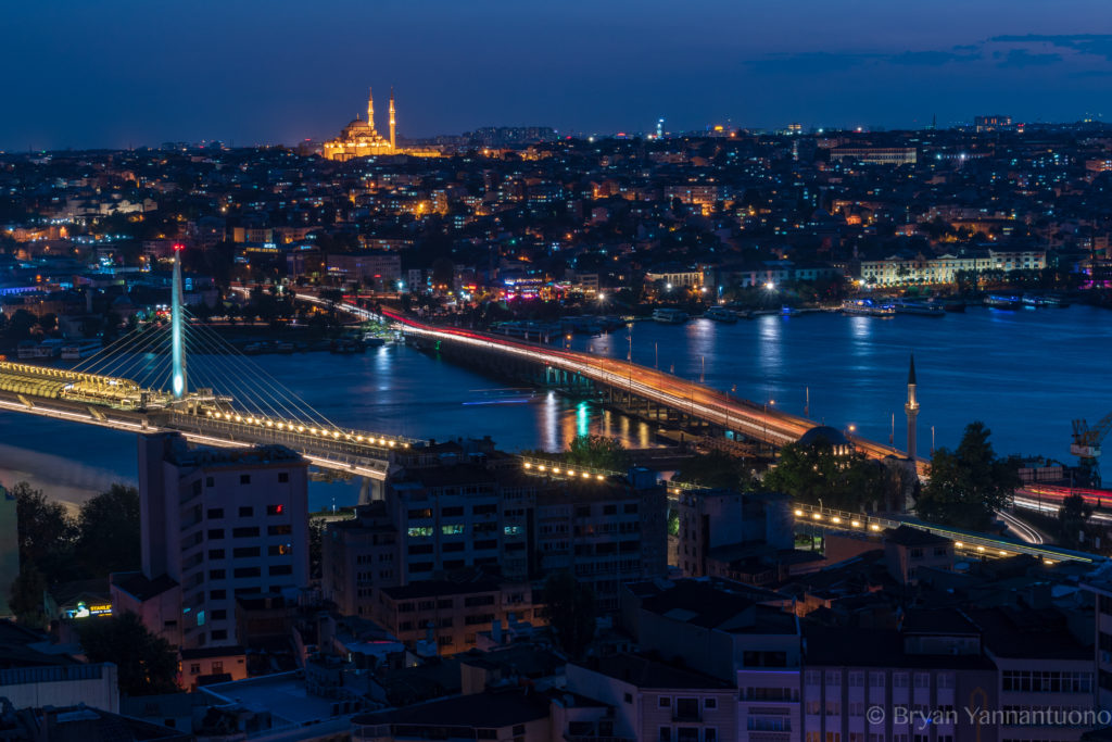 Travel photography of the Istanbul skyline at nightfall